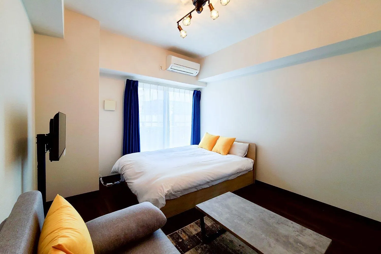Crecia Dotonbori Apartment Osaka